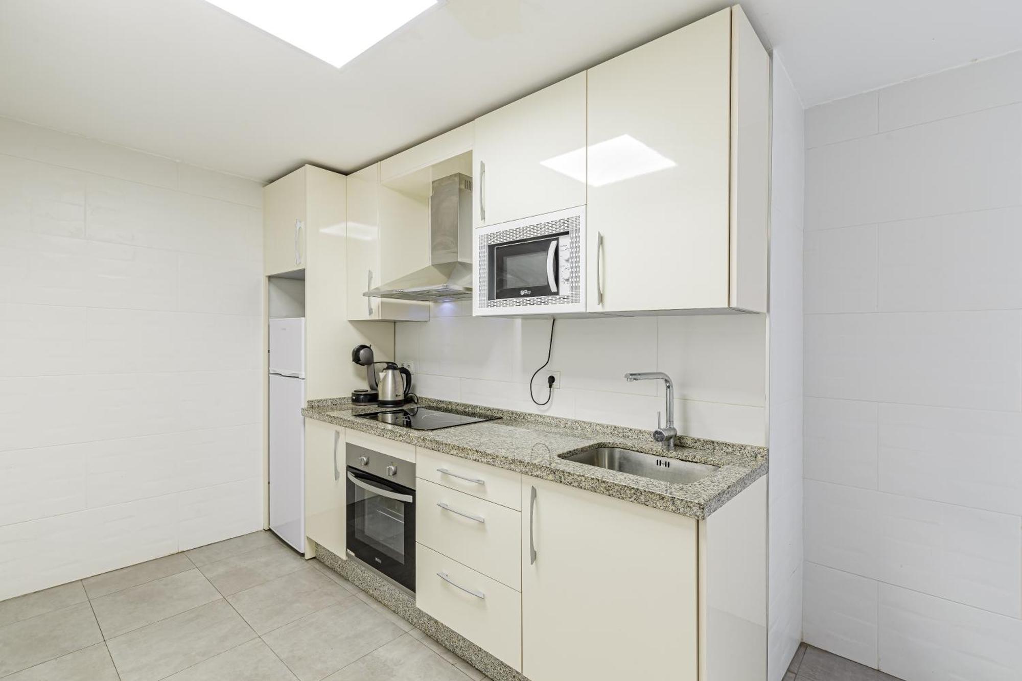 Piso Amplio Cerca Del Centro De Malaga Capital Apartman Kültér fotó