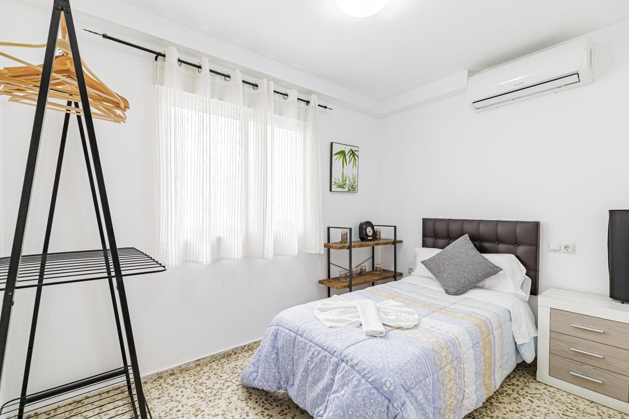 Piso Amplio Cerca Del Centro De Malaga Capital Apartman Kültér fotó