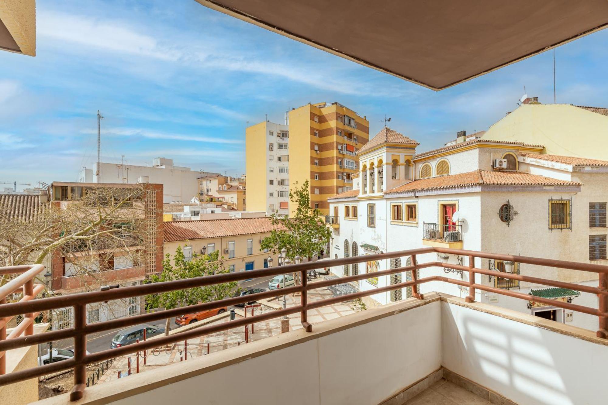 Piso Amplio Cerca Del Centro De Malaga Capital Apartman Kültér fotó